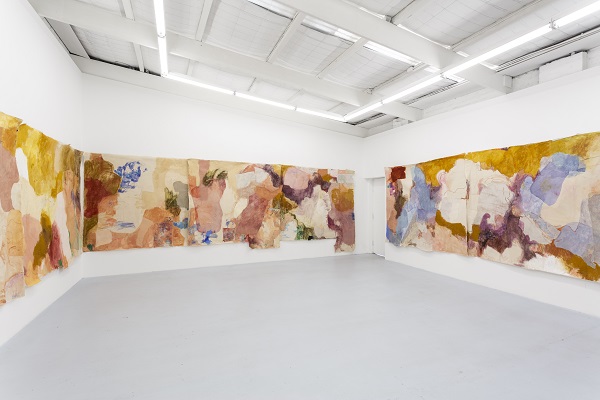 Jahnne Pasco-White’i näituse „messmates“ näitusevaade. Foto Christo Crocker, 2019