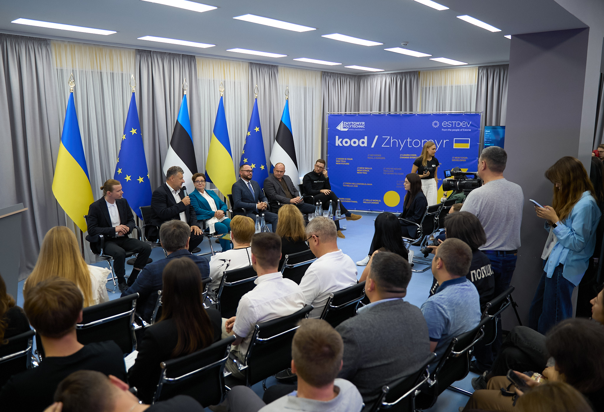 //kood jõudis Ukrainasse: 80 õppijat alustab uut IT-õppeprogrammi Žõtomõris