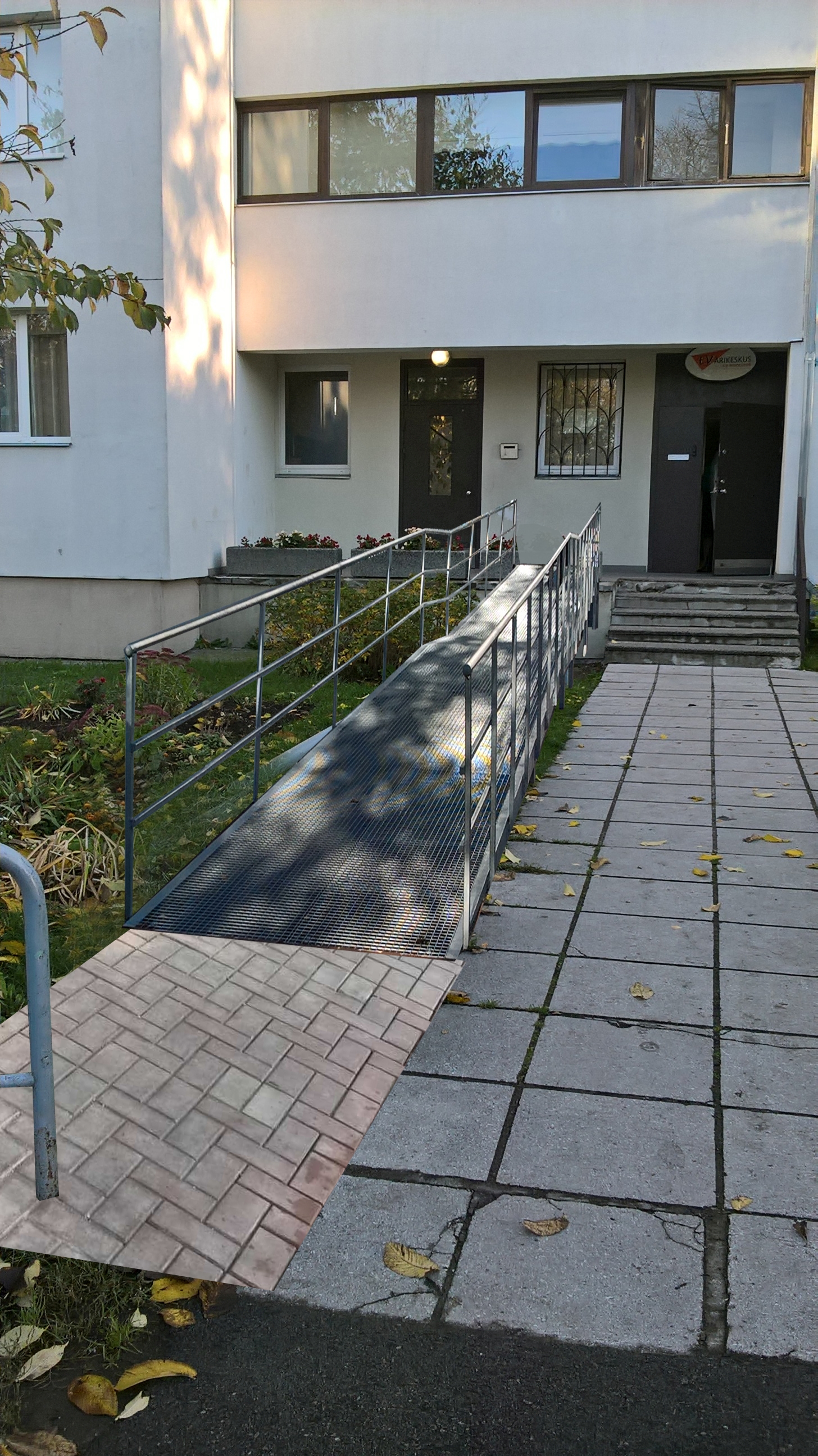 Selline näeks välja koolitusfirma plaanitud kaldtee.