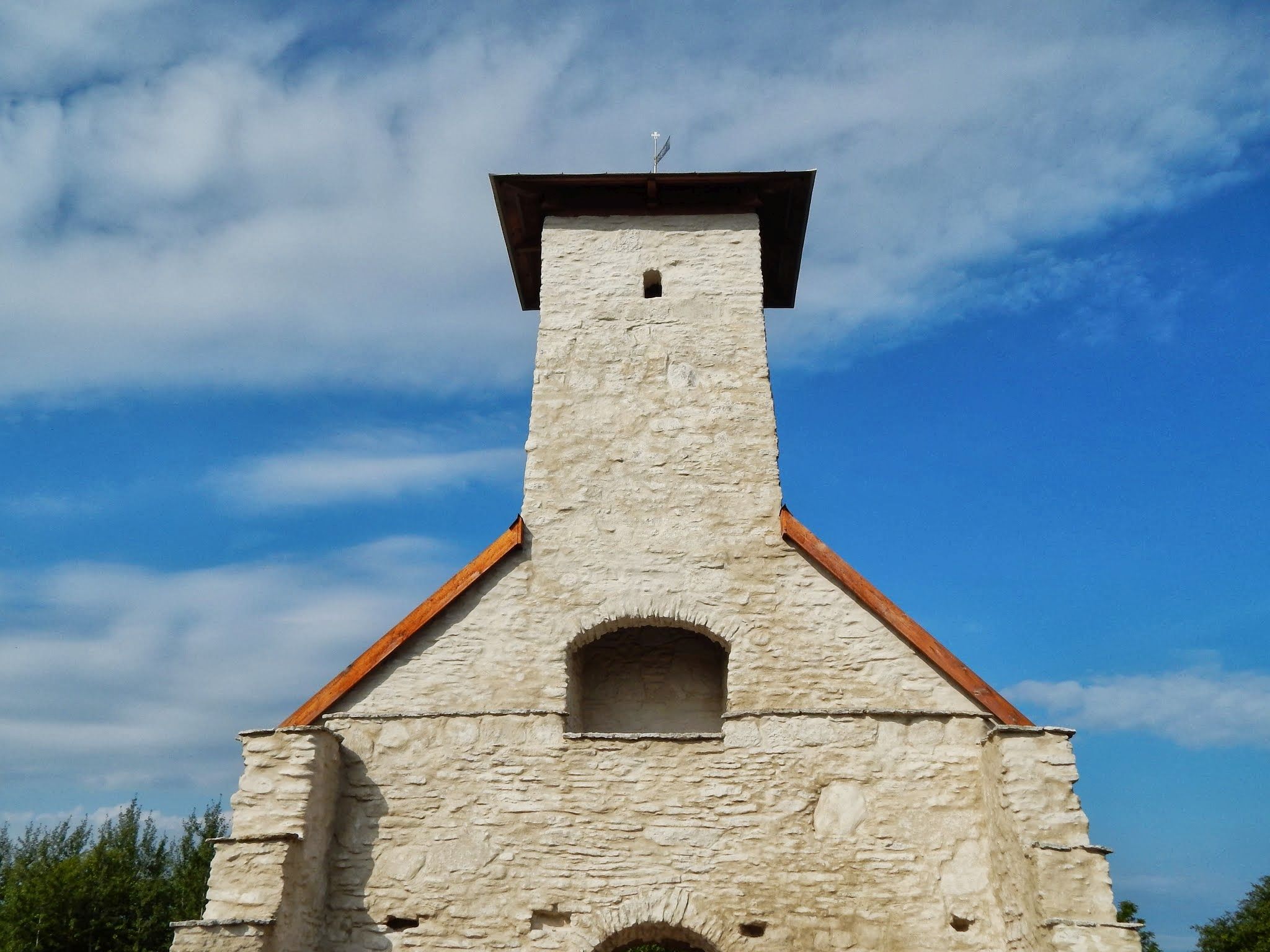 Osmussaare kabeli torn renoveeriti mõned aastad tagasi. Foto: Eve Rohula