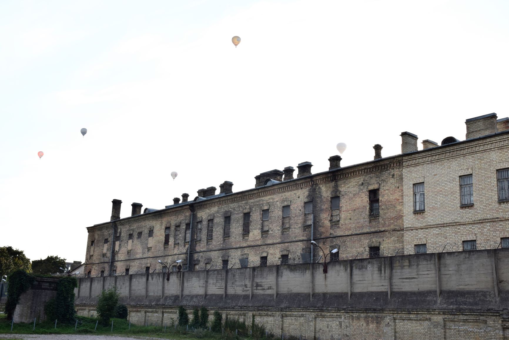 Foto: Õhupallid Lukiškise vangla kohal / Pille Lipp