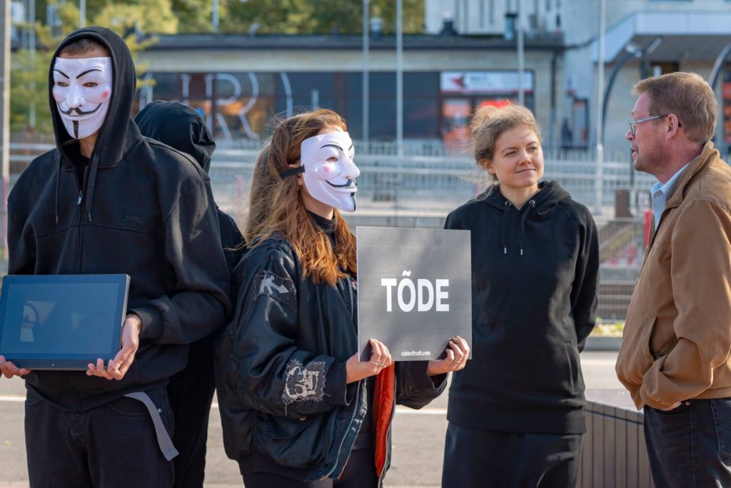 Foto: Tõekuubik Tallinnas Balti jaamas. Pildistas Harri Sihvola